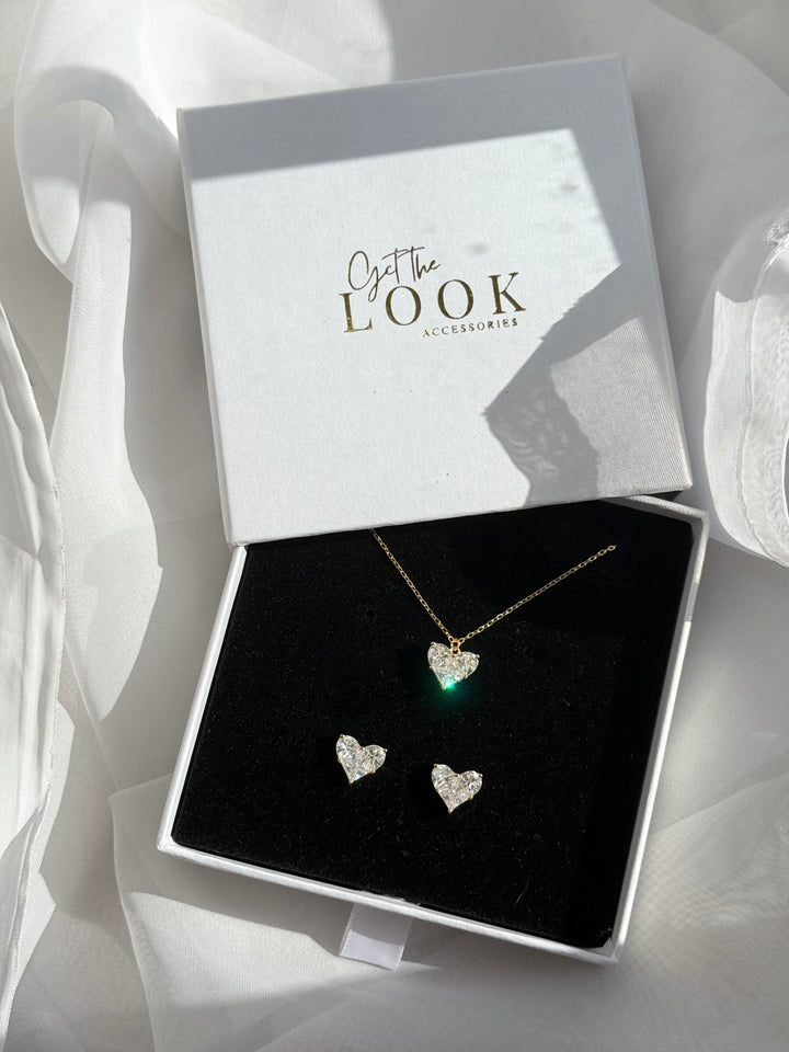 Amor Diamond Stud Earrings