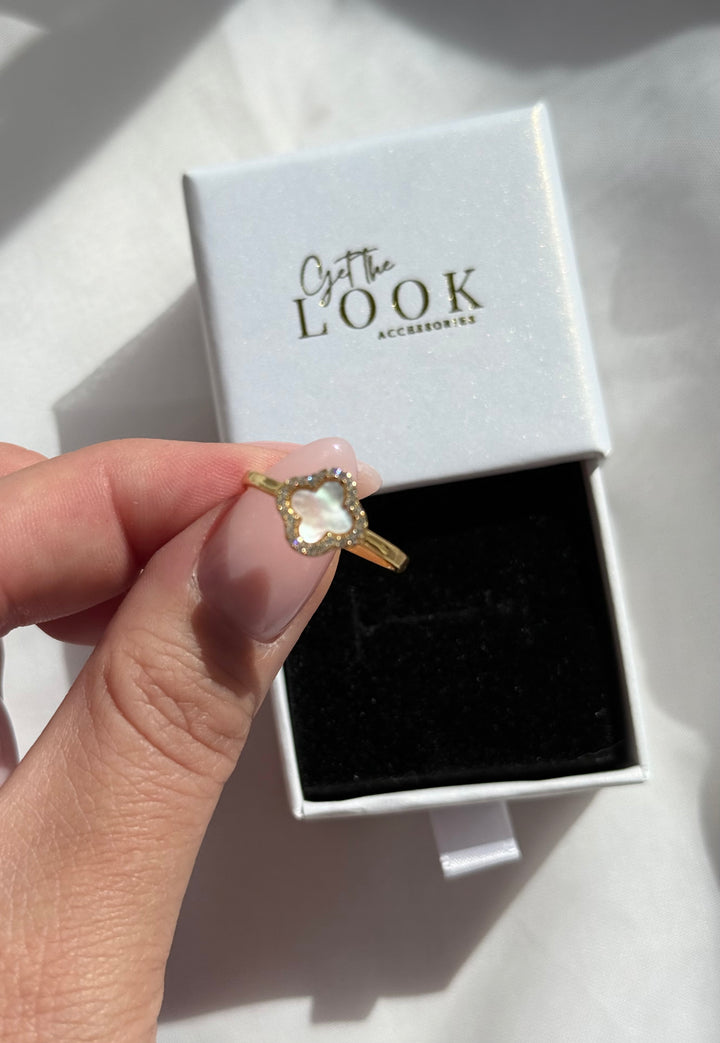 Luxe Clover Ring - Gold & MOP