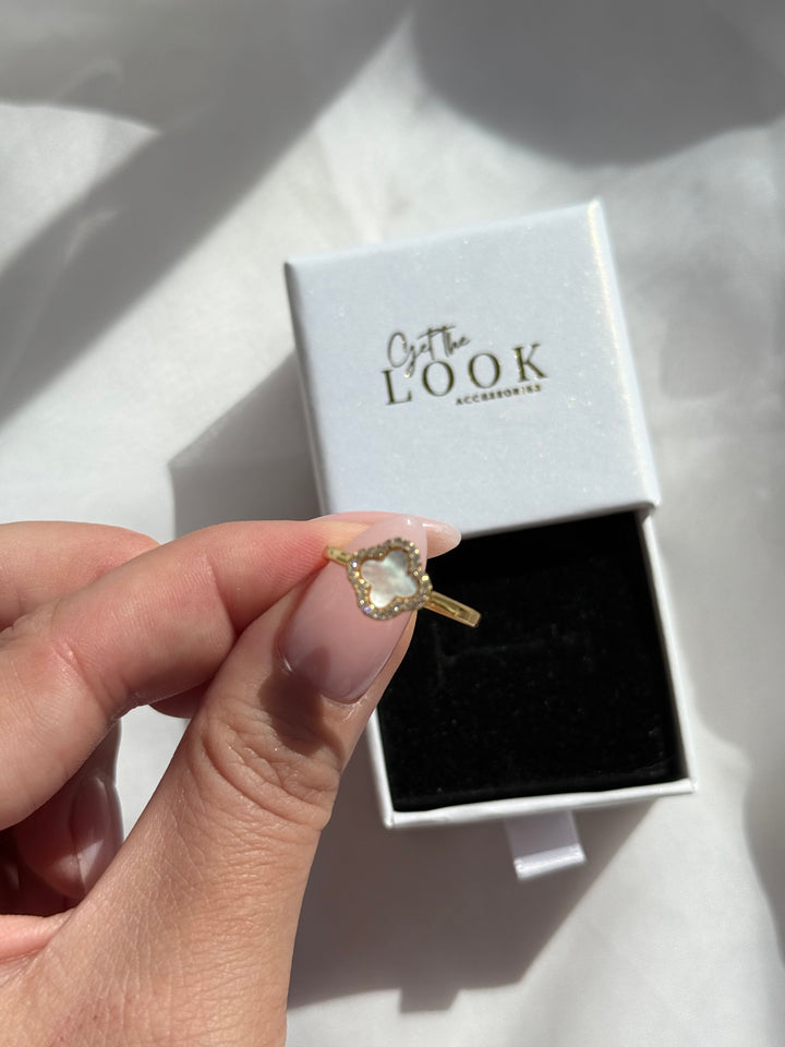 Luxe Clover Ring - Gold & MOP