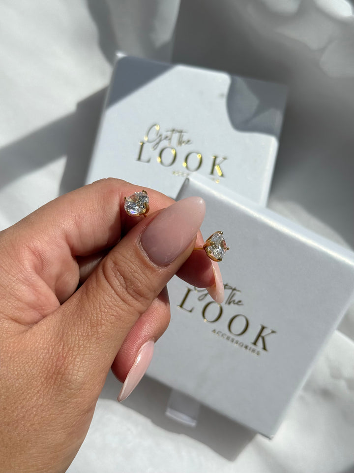 Willow Diamond Stud Earrings