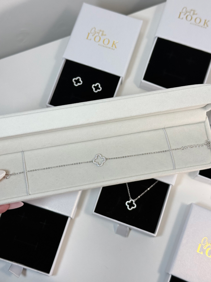 Luxe Hollow Single Clover Bracelet - Silver