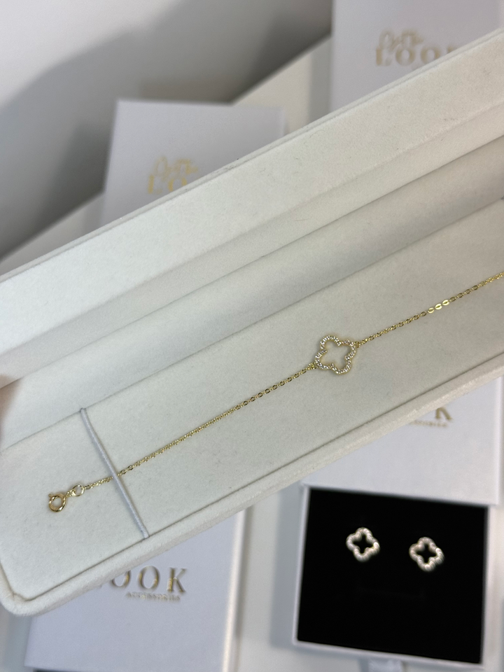 Luxe Hollow Single Clover Bracelet - Gold