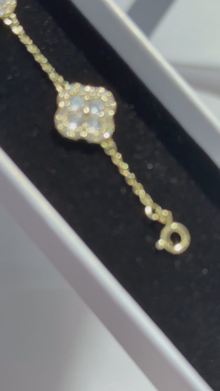 Luxe Full Diamond Clover Bracelet - Gold